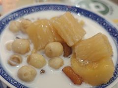 -广信牛奶甜品世家(台东店)