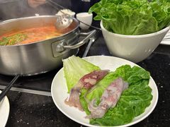 荧光鱿鱼-一哥澳门豆捞 · 十七年经典澳门火锅(四季天地店)