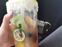 十三幺水果茶-果呀呀(国金街店)