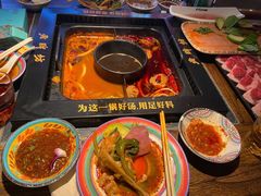 -老牌坊云南鱼豆花火锅(哈西万达店)