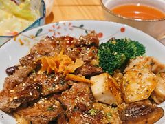 -POKEE VIA&Brunch·维娅(重庆来福士店)