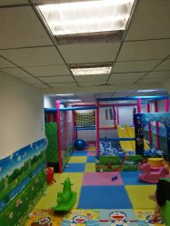 -鱼乐贝贝婴幼儿水育馆(京洲南街店)