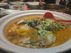 -川流不息·地道川菜·小龙虾(新松江路店)