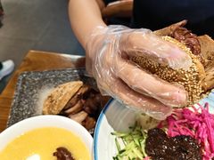 -老天桥酱肉烧饼夹肘子(天桥店)