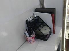 -视野联行眼镜·蔡司·尼康战略合作店(城西银泰店)