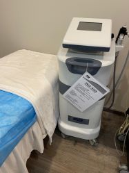 -医颜医疗美容门诊部