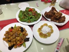 -吴记酱骨炖菜馆(西大直街店)