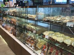 面包甜点陈列柜-巴黎贝甜(周浦海印店)