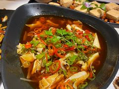 -荟廷·晶萃(陆家嘴尚悦湾店)