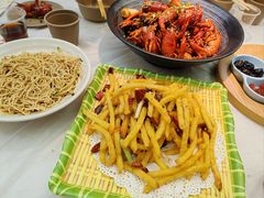-肥肥虾庄·金牌油焖大虾(沙湖店)