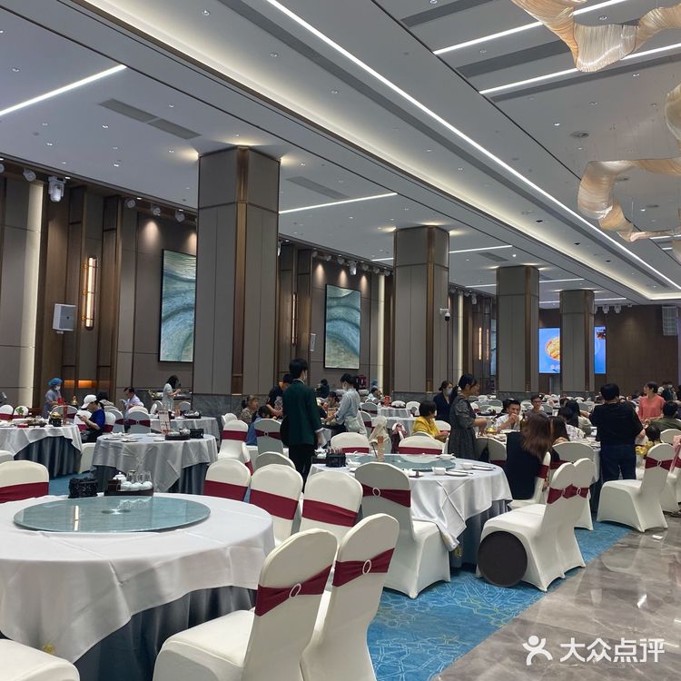 终于来打卡了，出品不错菜品味道都很好