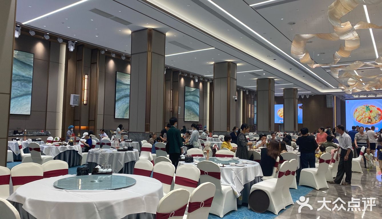 终于来打卡了，出品不错菜品味道都很好