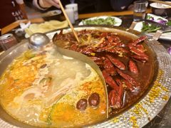 -巴国妹子毛肚火锅(蓝光悦城店)
