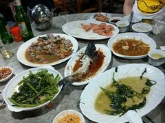 -四川小胡子海鲜(丁村万人海鲜广场店)