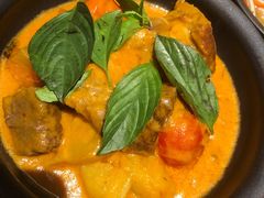 慢煮牛腹肉红咖喱-SHAN山(前滩太古里店)