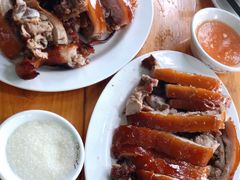 -黄记四更烤乳猪店