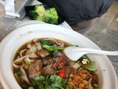 -东方既白(上海浦东国际机场)