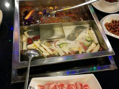 -百年川椒重庆老火锅(光谷店)