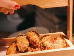 棒棒的蛋黄鸡翅-弄堂里·寻味杭州(湖滨银泰in77C区店)