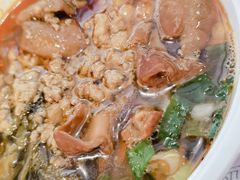 肥肠酸辣粉-荀记肉夹馍(三八家乐福店)