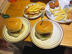 -Thanks美式餐厅(汉堡咖啡店)