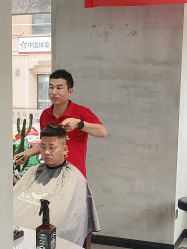 -飞凤美发连锁机构