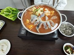 -苗侗地道红酸.酸汤鱼·酸汤牛肉