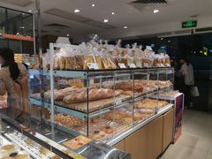 面包甜点陈列柜-BreadTalk面包新语·烘焙蛋糕(五羊邨店)