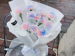 -何兮花店·气球派对鲜花店(马桥银春路万科城店)