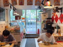 -柳州肥姨妈大骨螺蛳粉(东靖路店)