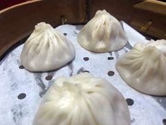双拼小笼（蟹粉+鲜肉）-穿蒸引鲜·嗲记(正大广场店)