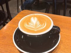 Latte-black rainbow coffee