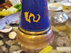-毛辣果·贵州红酸汤牛肉火锅(西单店)