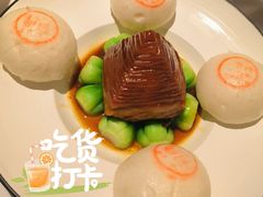 金牌扣肉-南麓·浙里(外滩店)