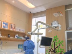 -上海仁爱医院口腔科 · 种植