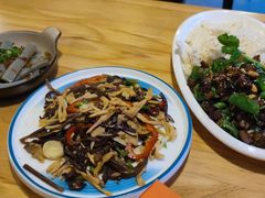 -小厨子私房菜·云南美食店