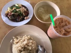 -伍秀泽海南鸡饭茶室