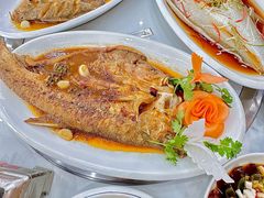 -丹水桥地锅鱼·翘嘴鲌·地方特色全鱼宴(丹江口大坝店)