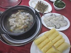 -花苑美食横琴生蚝火锅(拱北粤华路店)