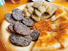 纳西米灌肠-民食香·腊排骨野生菌美食(木府店)