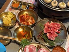 -草家酱蟹炭火烤肉店(珲春南路一店)