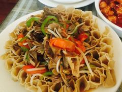 -天天向上素食餐厅(五台山店)