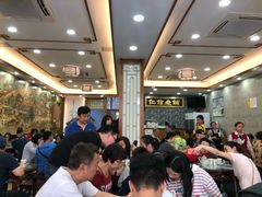 等位区-仁信老铺(华盖路店)