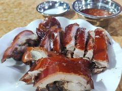 -黄记四更烤乳猪店