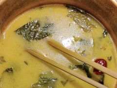 -洱火云南酸菜牛肉火锅(石景山当代商城店)