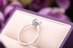 IMG_6349-威德钻石-克拉钻大本营(南京东路店)