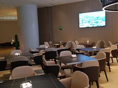 -涨巢·潮玩水疗局