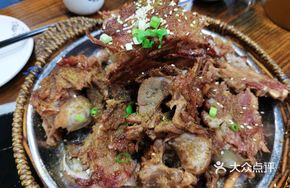 Roasted Beef Knee Bone