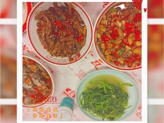 -堂瓦里·33年传统赣菜(第一街区店)