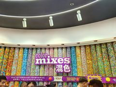 -m豆巧克力世界(上海世茂广场店)